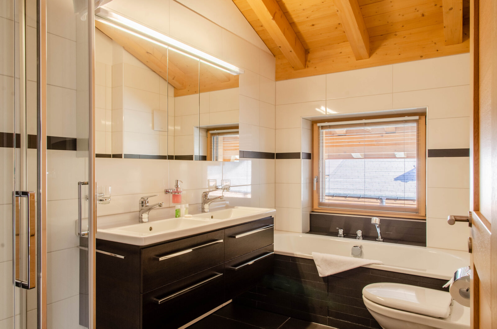 griwarent apartment antara grindelwald badezimmer 2020 1