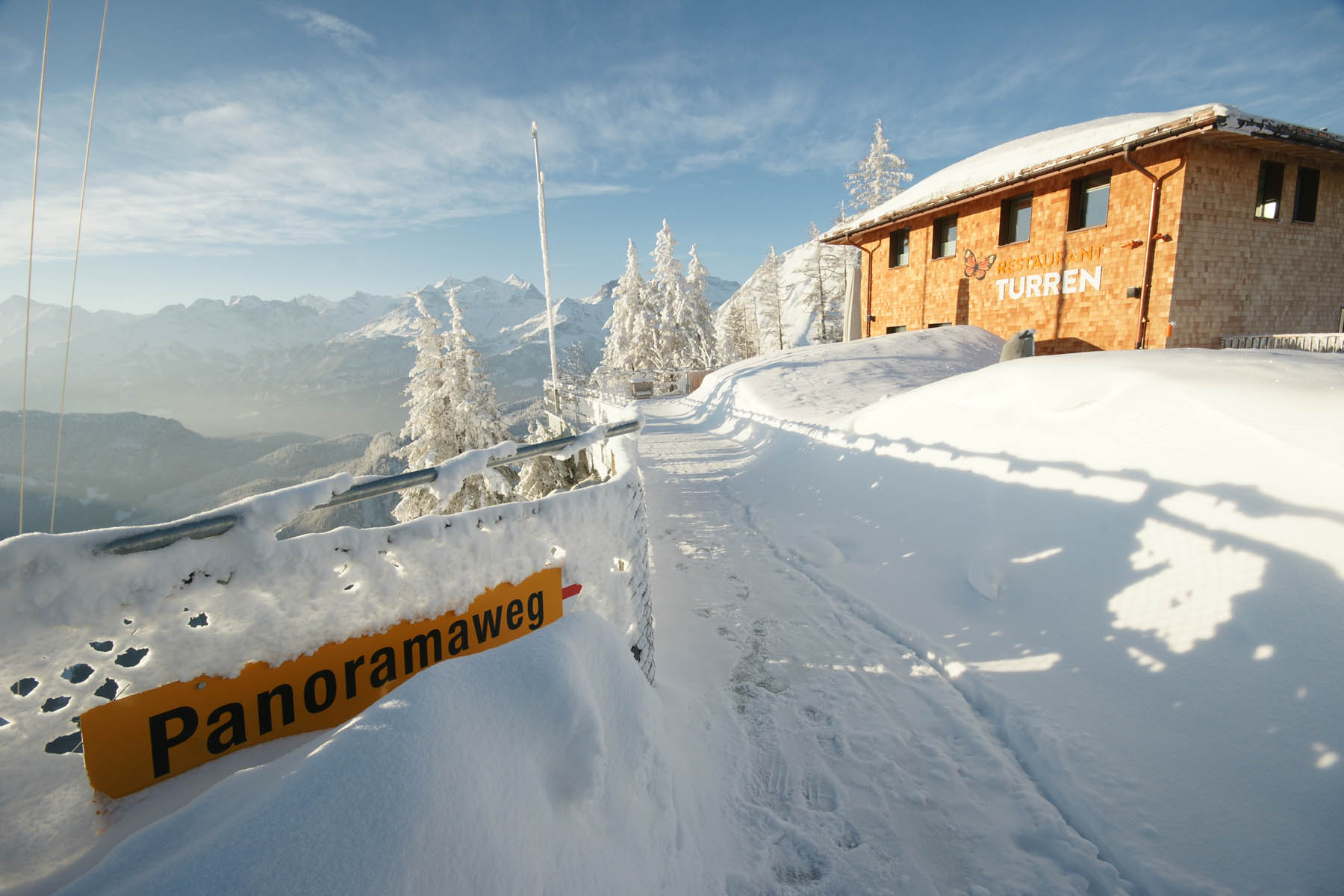 Restaurant Turren 001 1 1