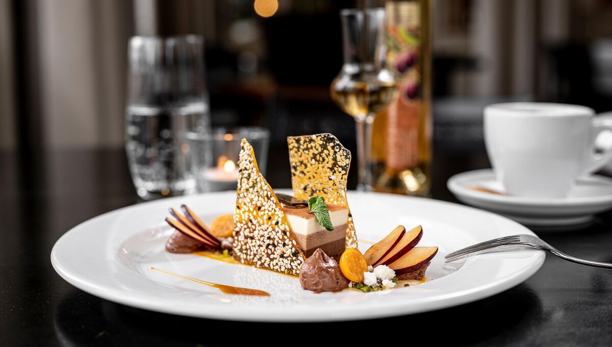 food jugendstil hotel paxmontana flueli ranft 62